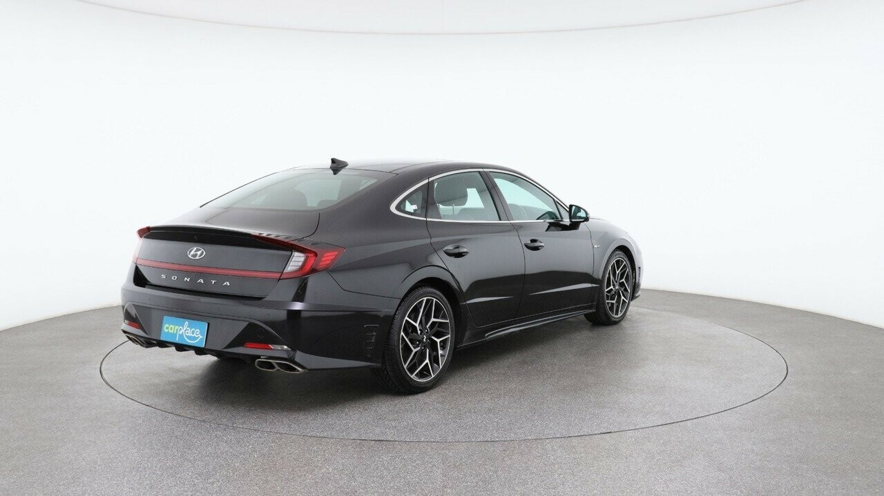 Hyundai Sonata image 4