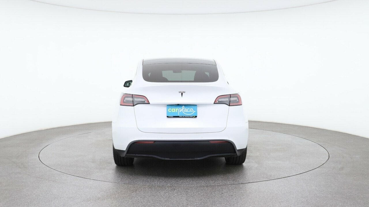 Tesla Model Y image 2