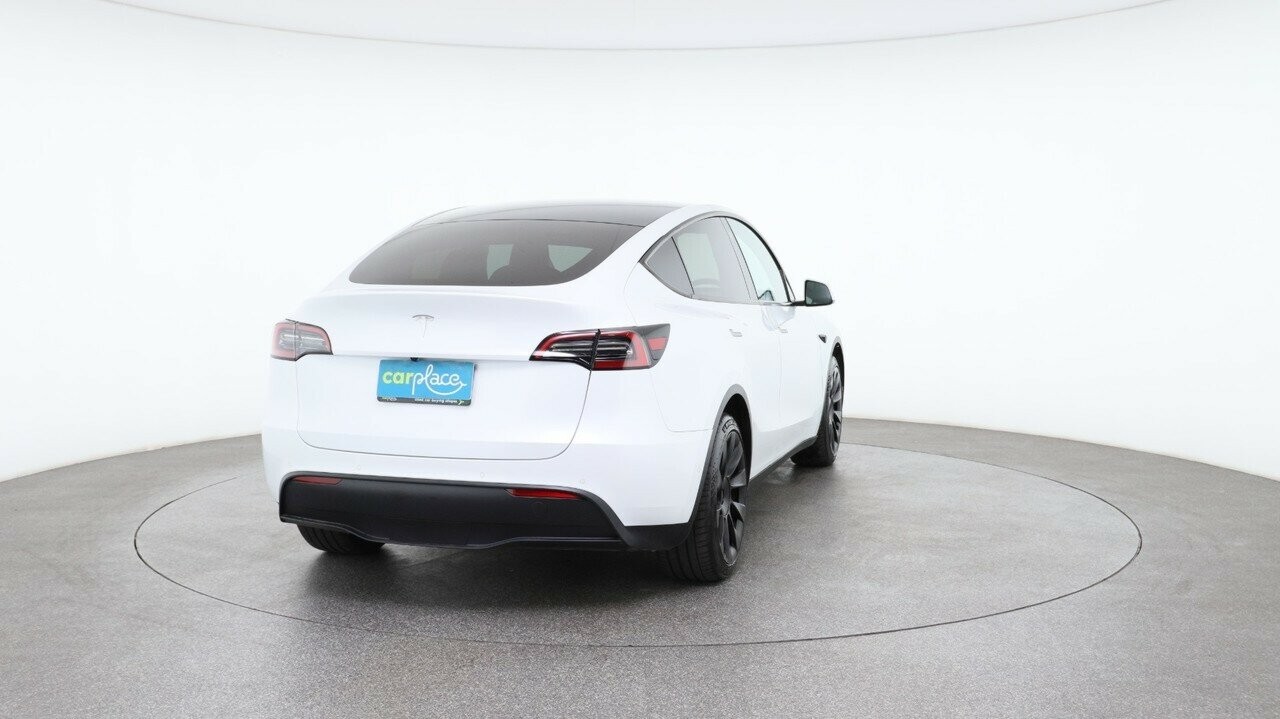 Tesla Model Y image 3