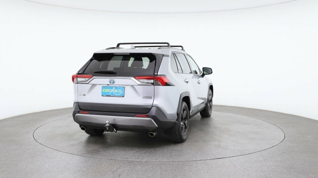 Toyota Rav4 image 3