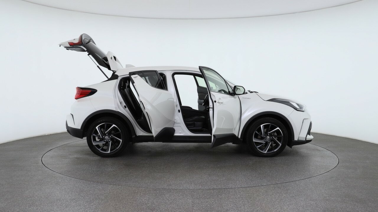 Toyota C-hr image 4