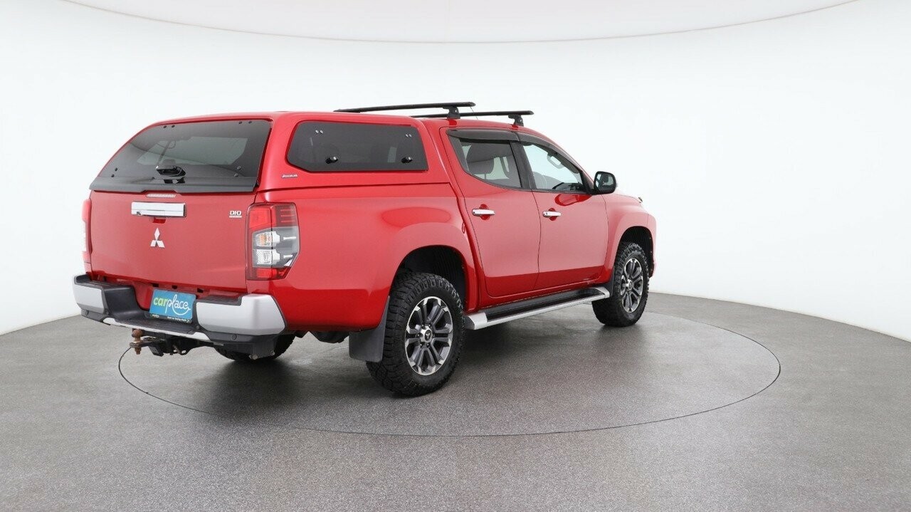 Mitsubishi Triton image 4