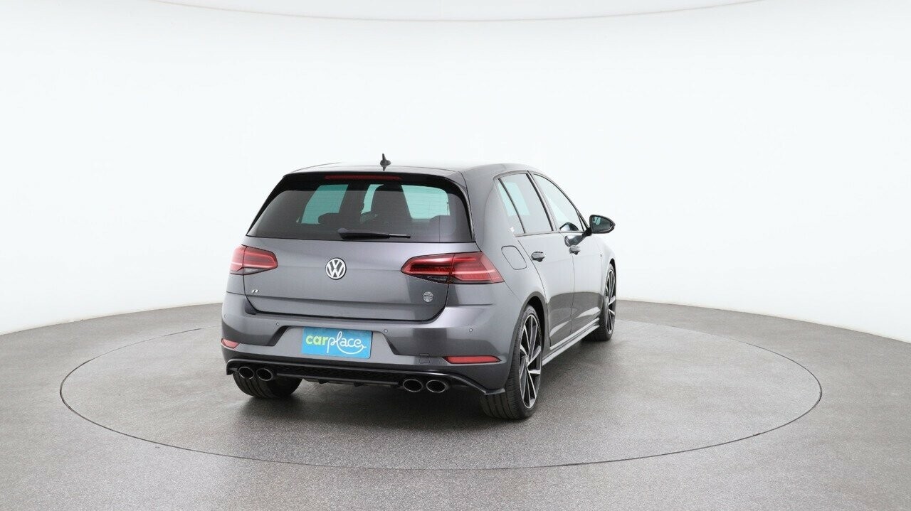 Volkswagen Golf image 3