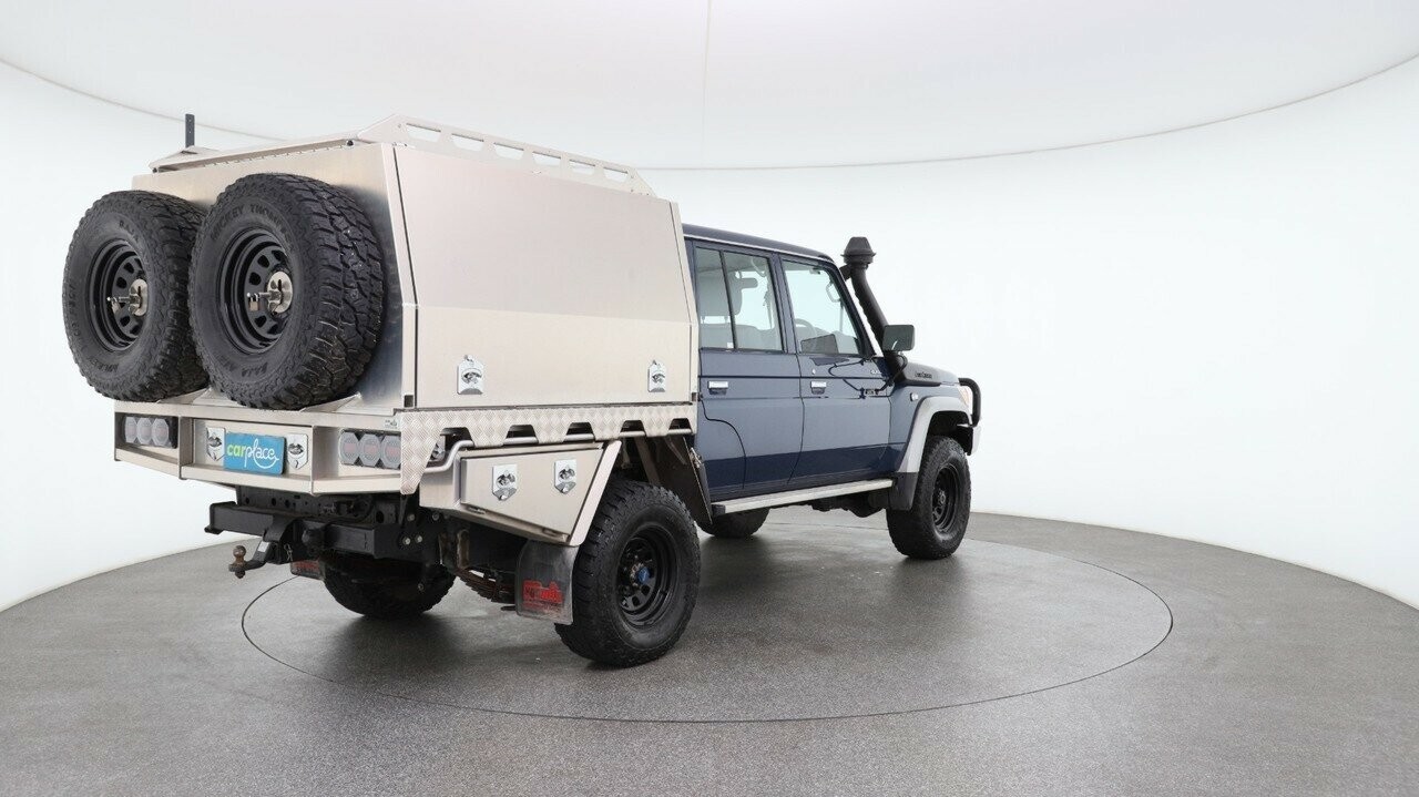 Toyota Landcruiser image 4