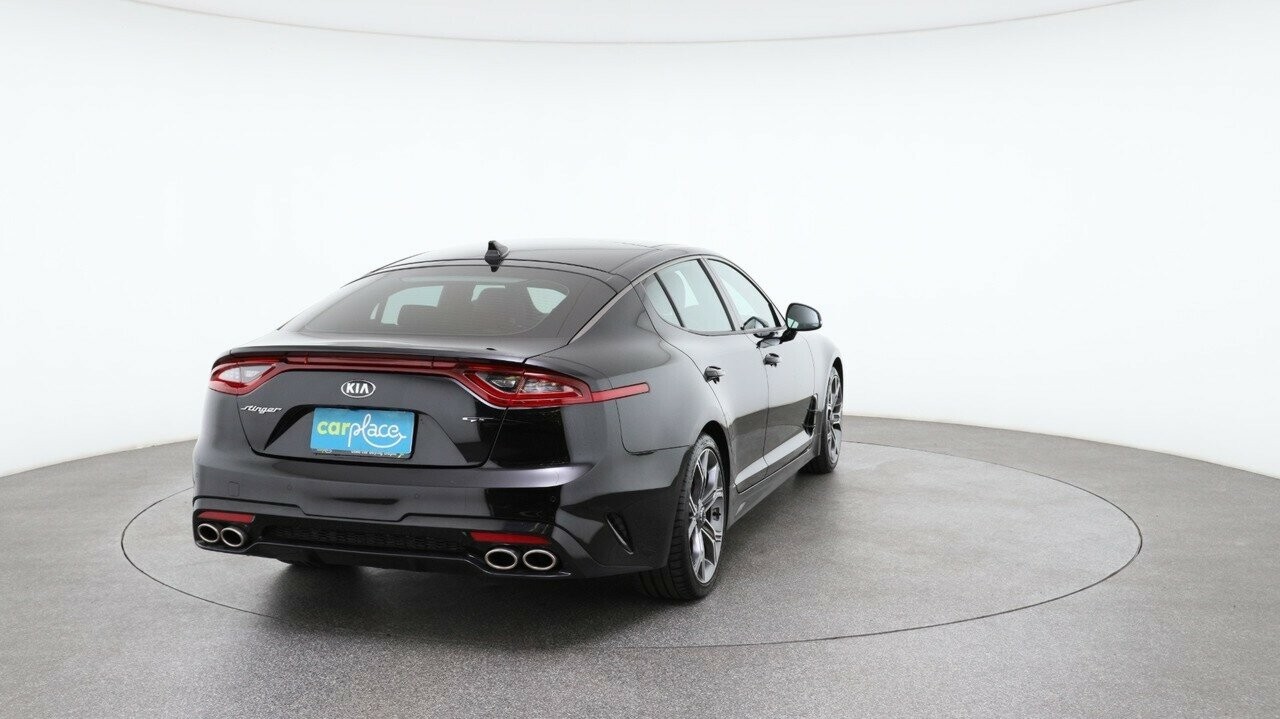 Kia Stinger image 3