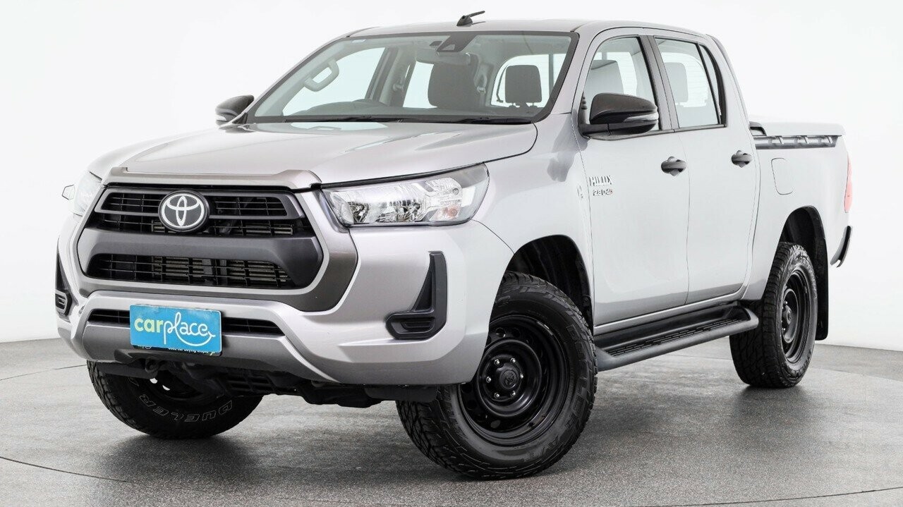 Toyota Hilux image 1