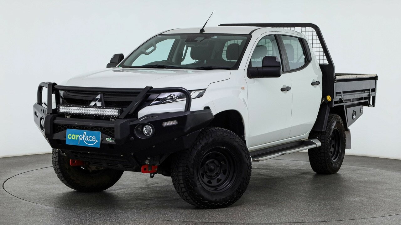 Mitsubishi Triton image 1