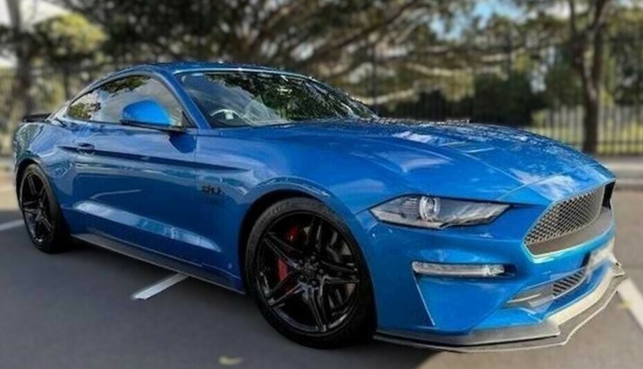 Ford Mustang image 1