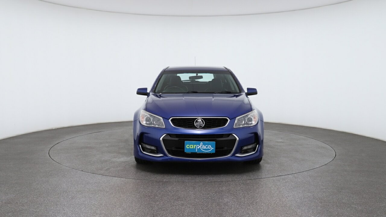 Holden Commodore image 2