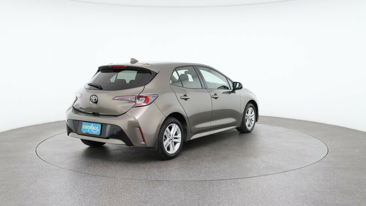 Toyota Corolla image 4