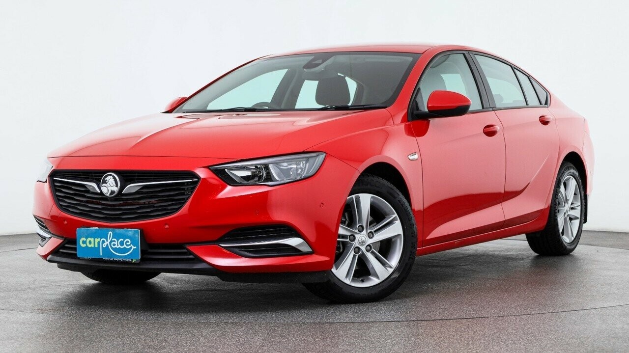Holden Commodore image 1