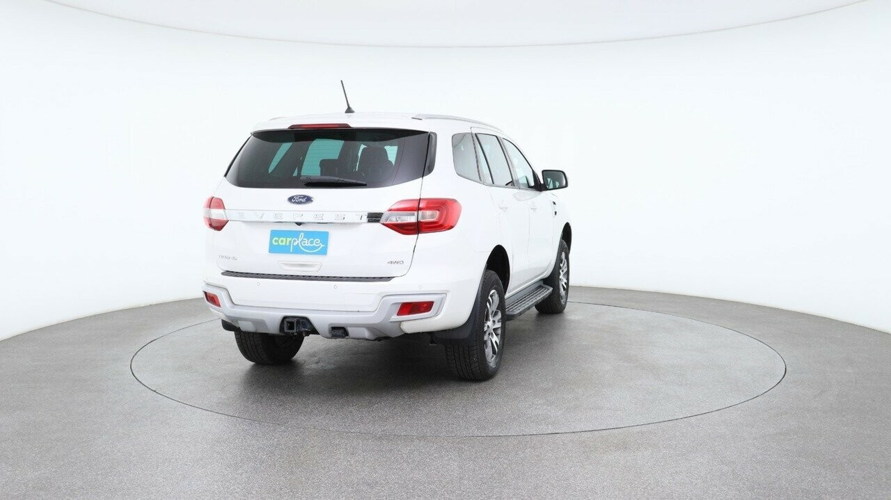 Ford Everest image 3