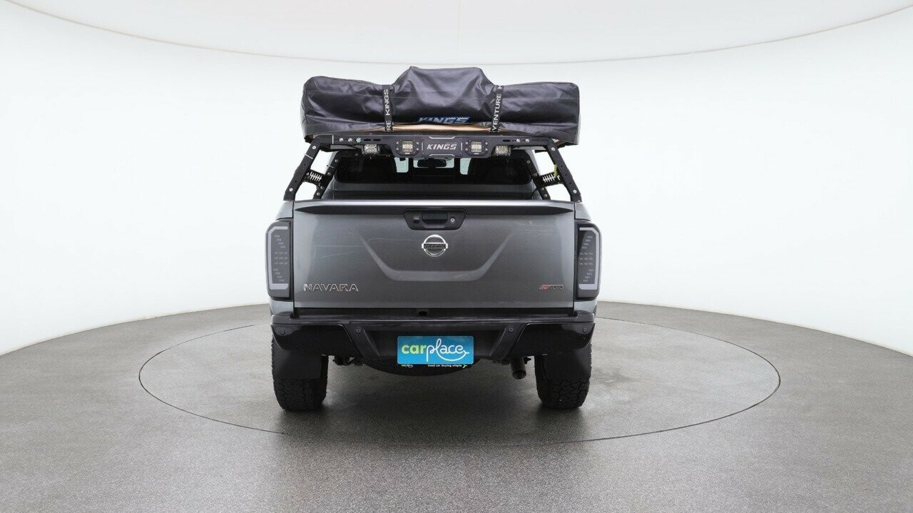 Nissan Navara image 2