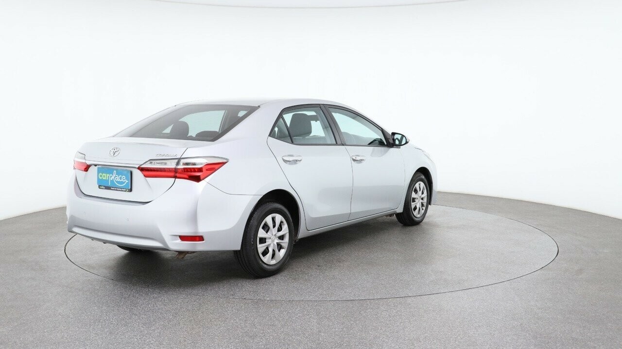 Toyota Corolla image 4