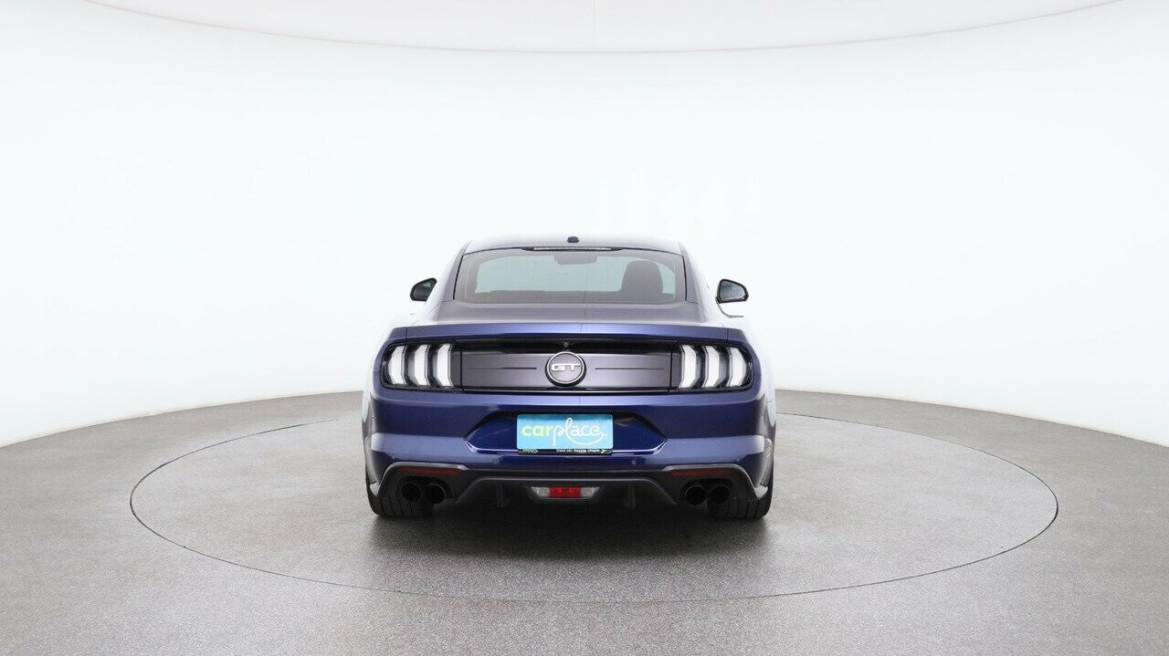 Ford Mustang image 2