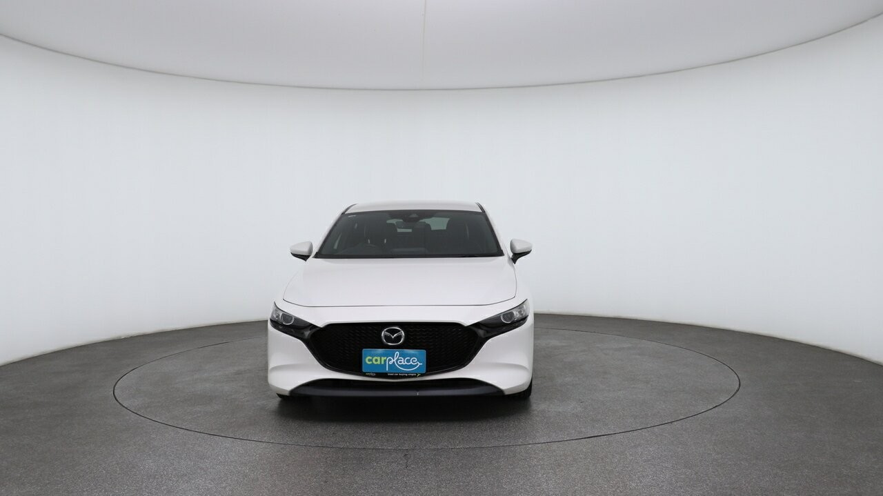 Mazda 3 image 2