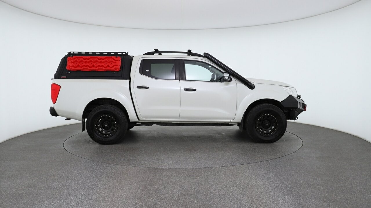 Nissan Navara image 3