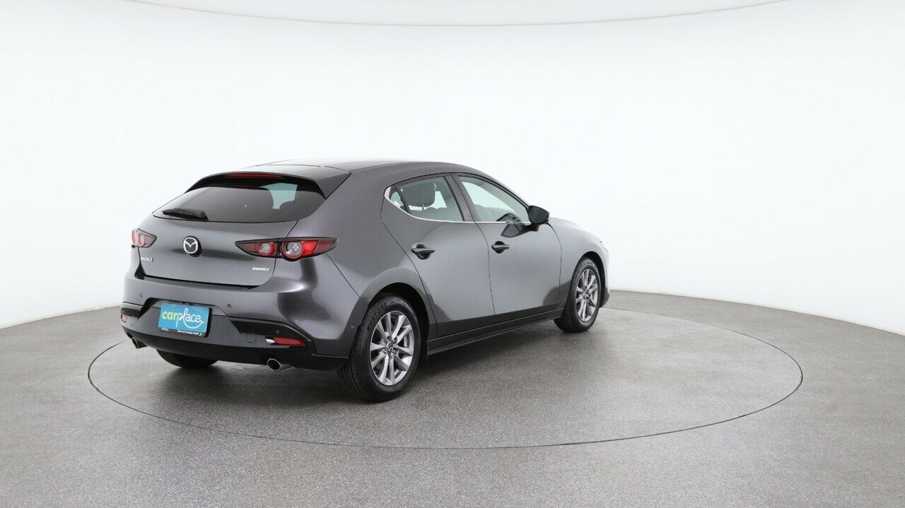 Mazda 3 image 4