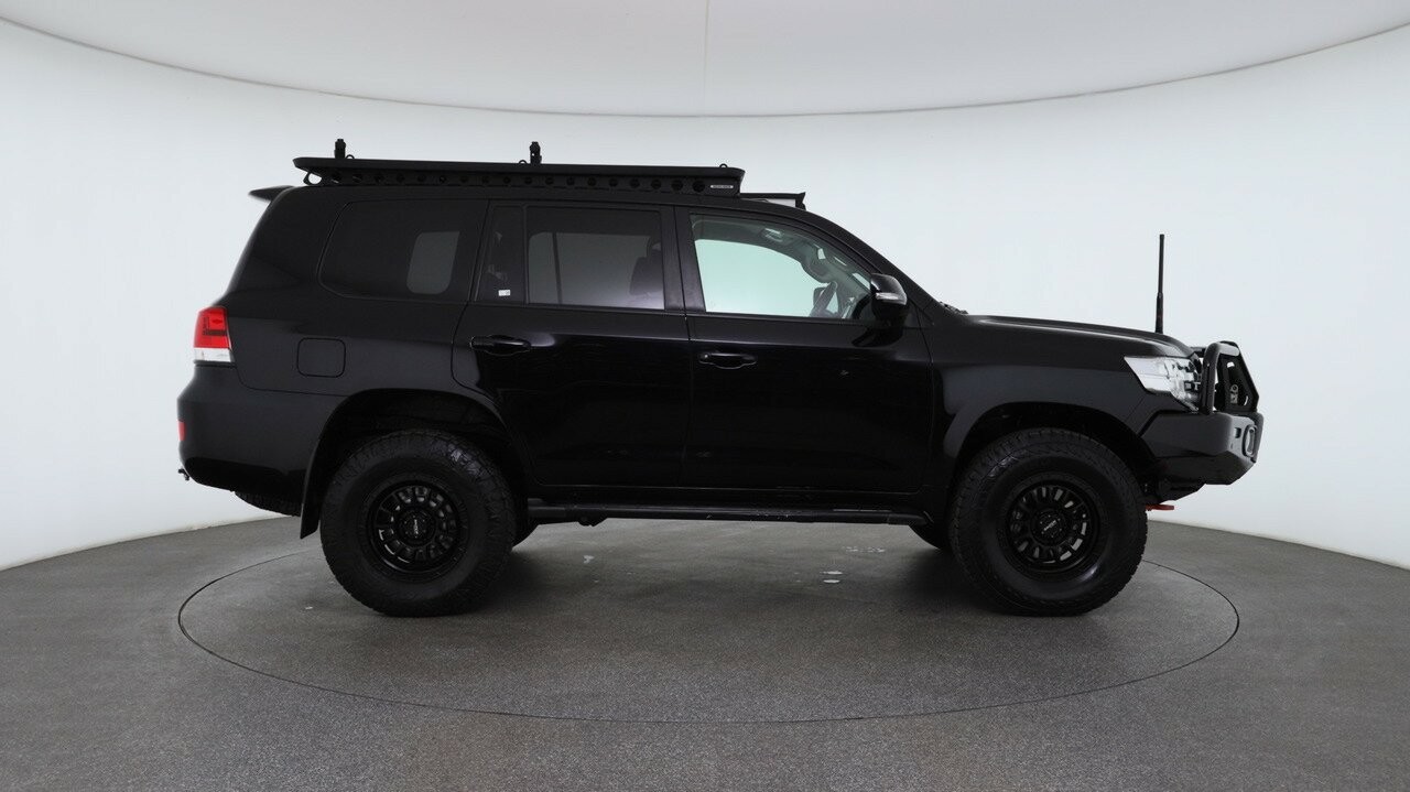 Toyota Landcruiser image 4