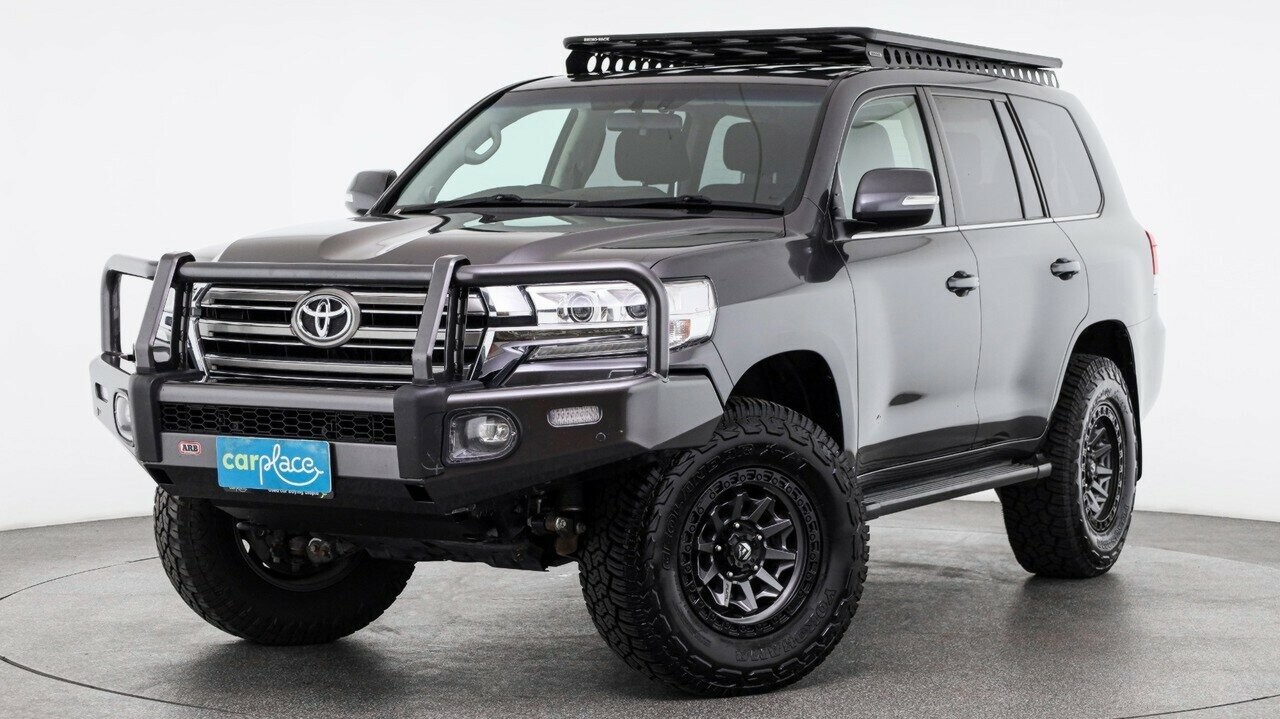 Toyota Landcruiser image 1