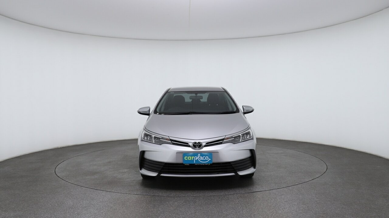 Toyota Corolla image 2