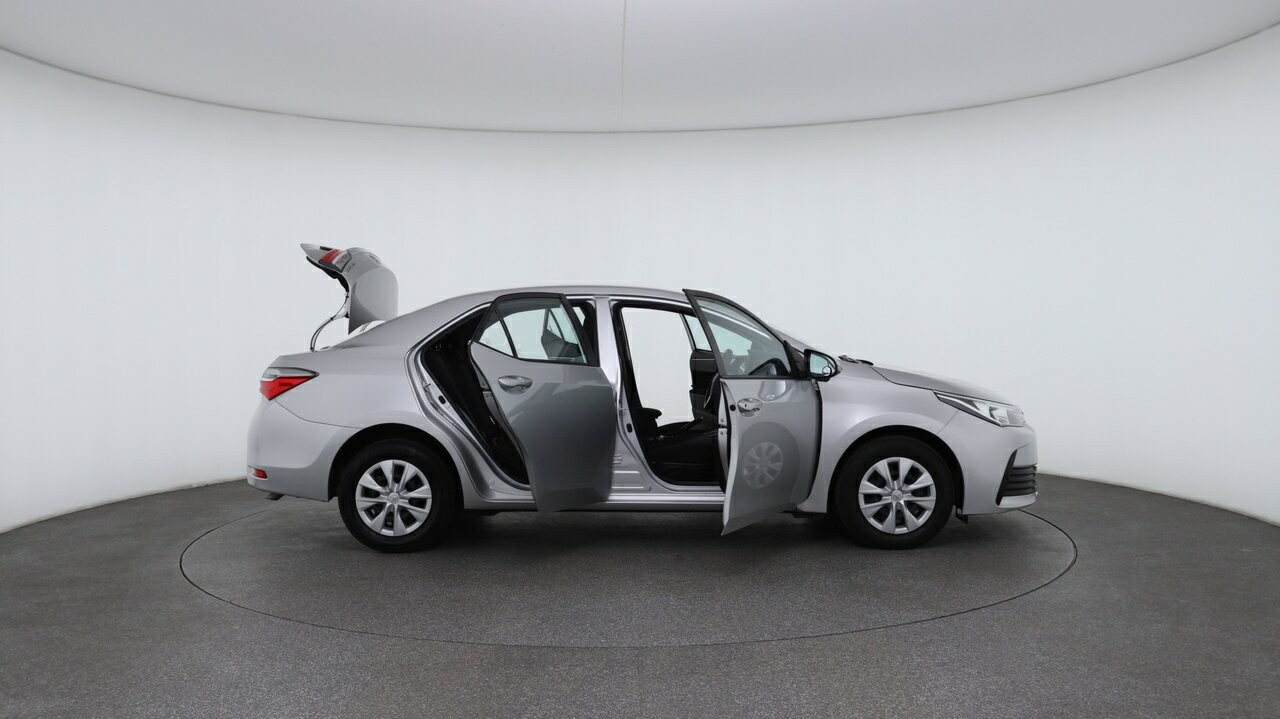 Toyota Corolla image 4
