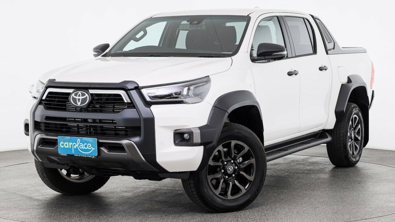 Toyota Hilux image 1