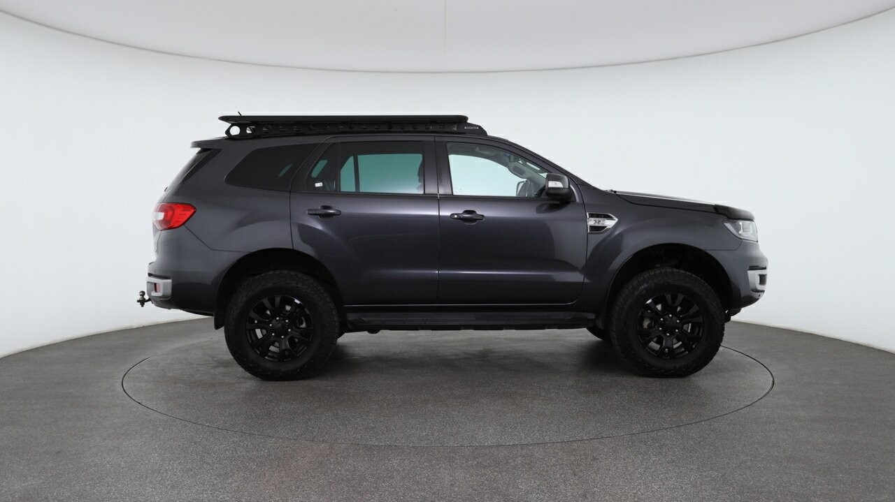Ford Everest image 3