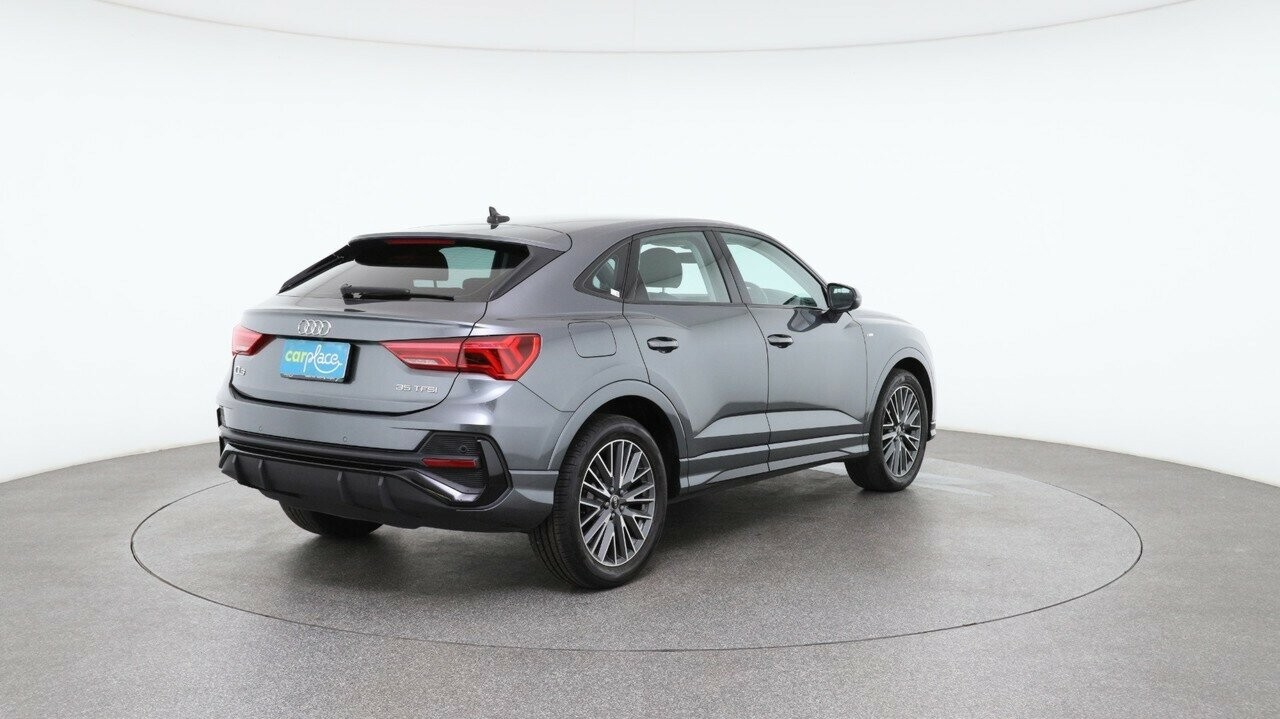 Audi Q3 image 4