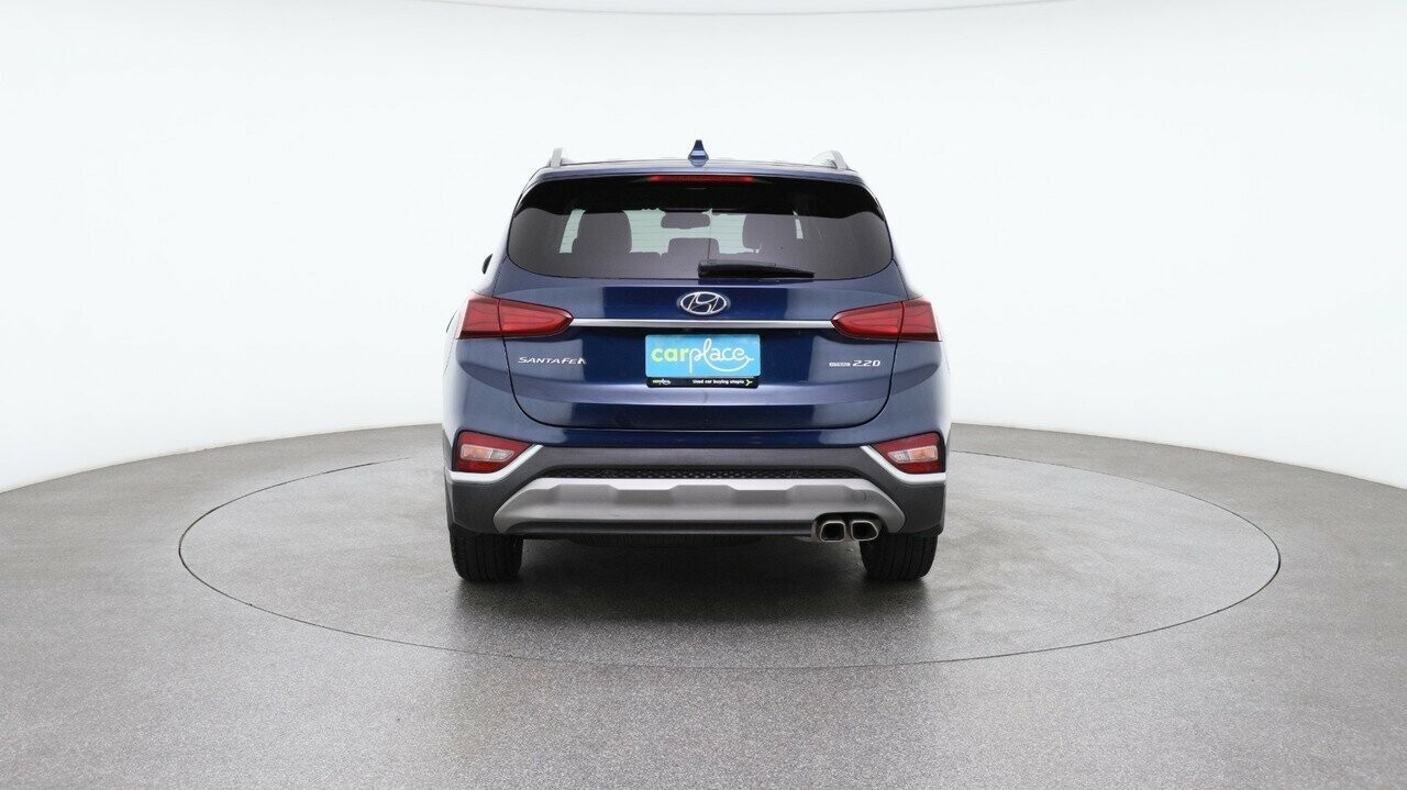 Hyundai Santa Fe image 2