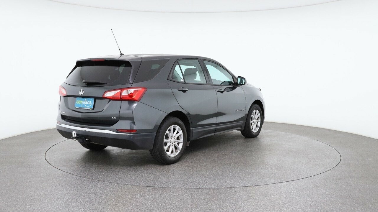 Holden Equinox image 4