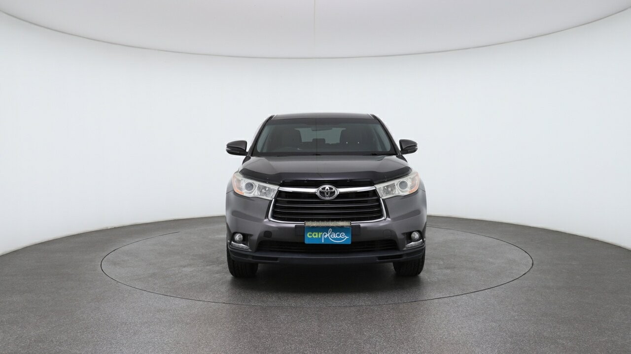 Toyota Kluger image 2