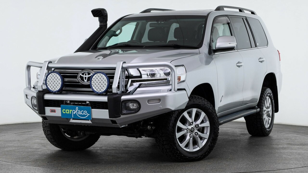 Toyota Landcruiser image 2