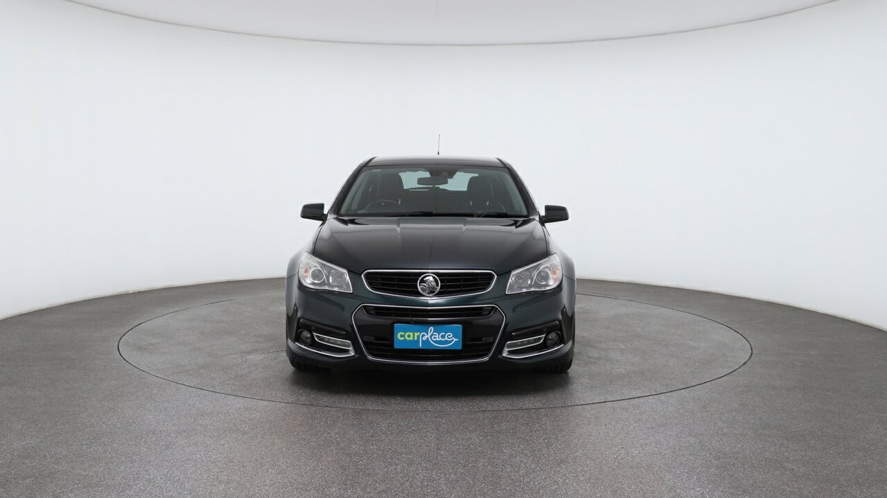 Holden Commodore image 2