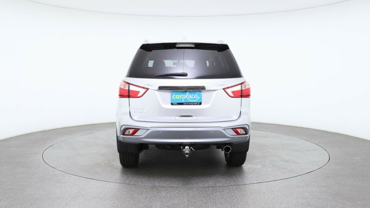 Isuzu Mu-x image 2