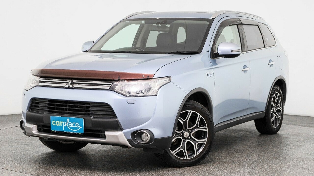 Mitsubishi Outlander image 1