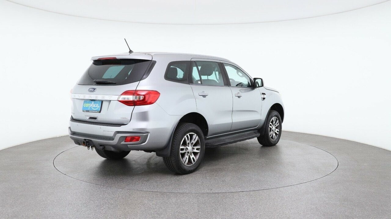 Ford Everest image 4