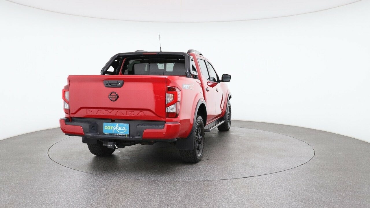 Nissan Navara image 3