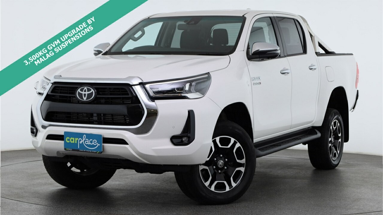 Toyota Hilux image 1