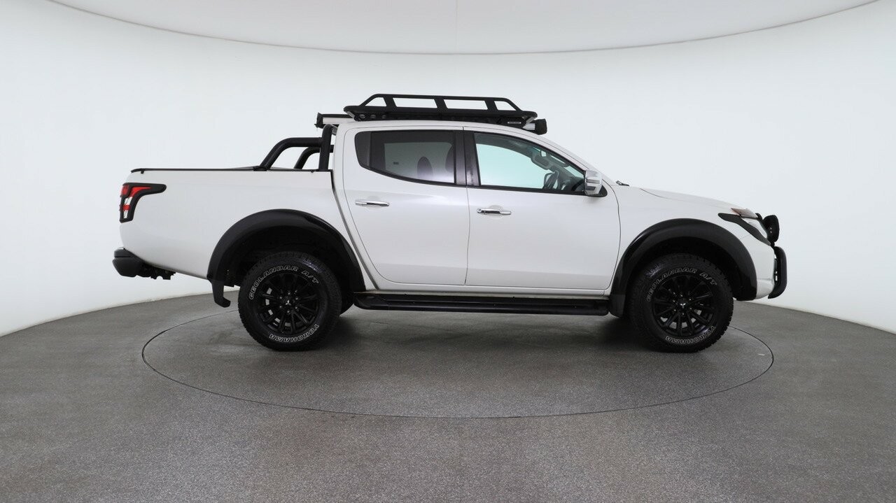 Mitsubishi Triton image 4