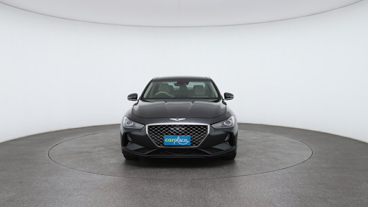 Genesis G70 image 2