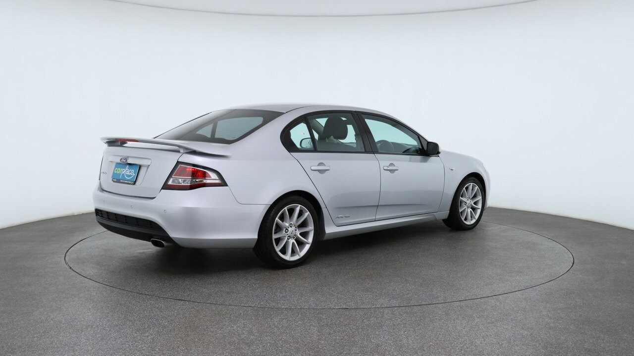 Ford Falcon image 3