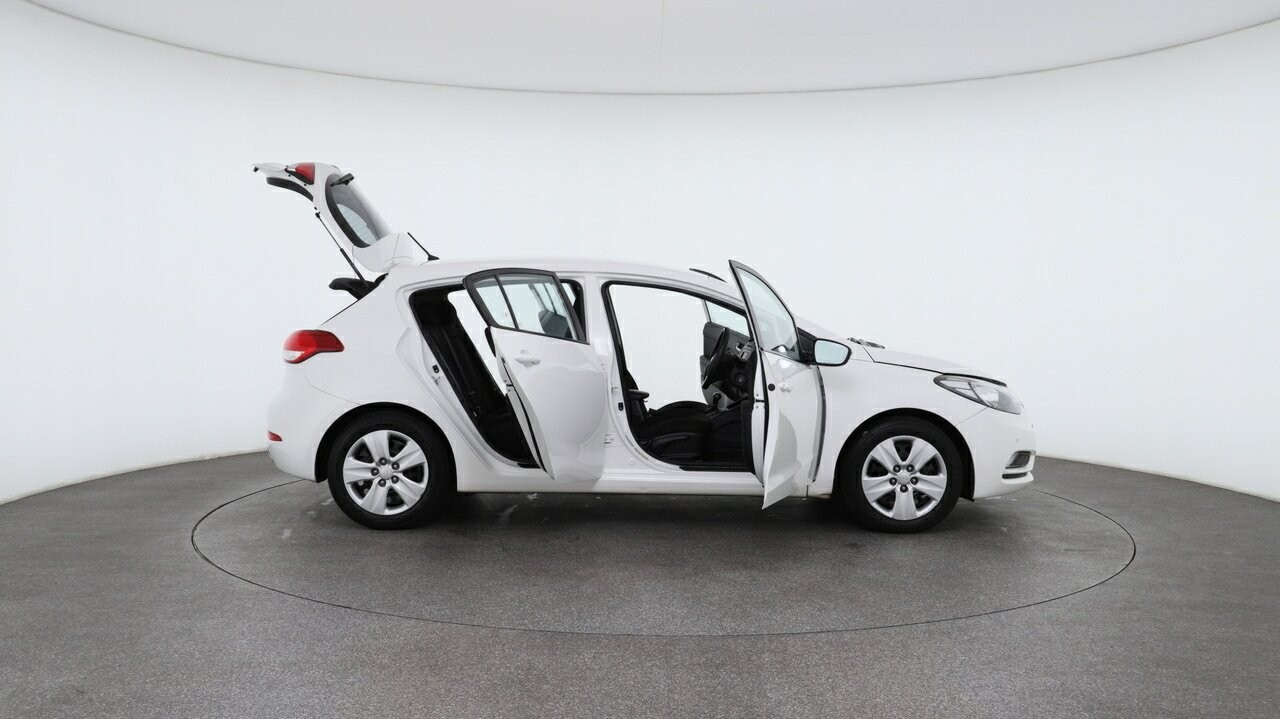 Kia Cerato image 4
