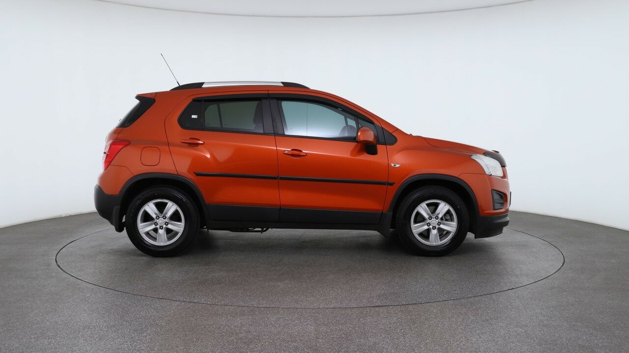 Holden Trax image 4