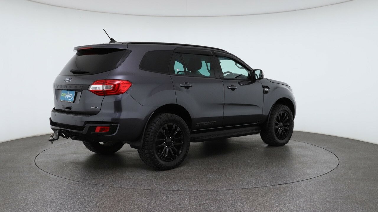 Ford Everest image 3