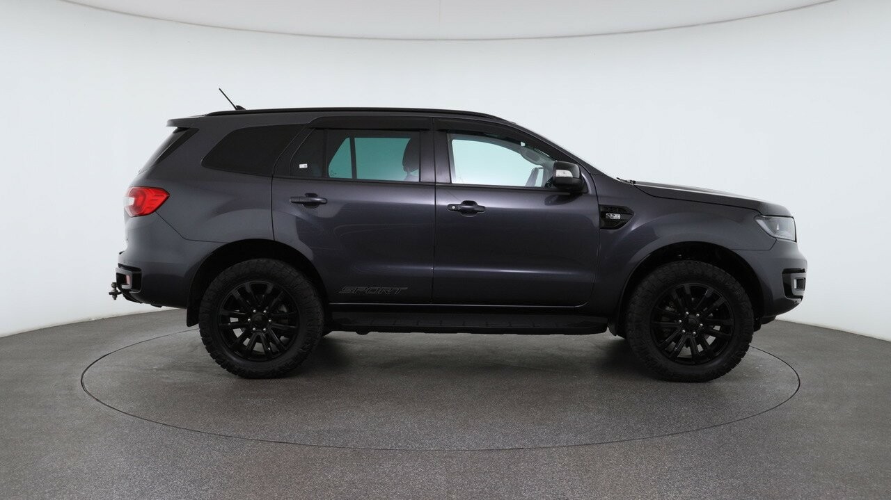 Ford Everest image 4