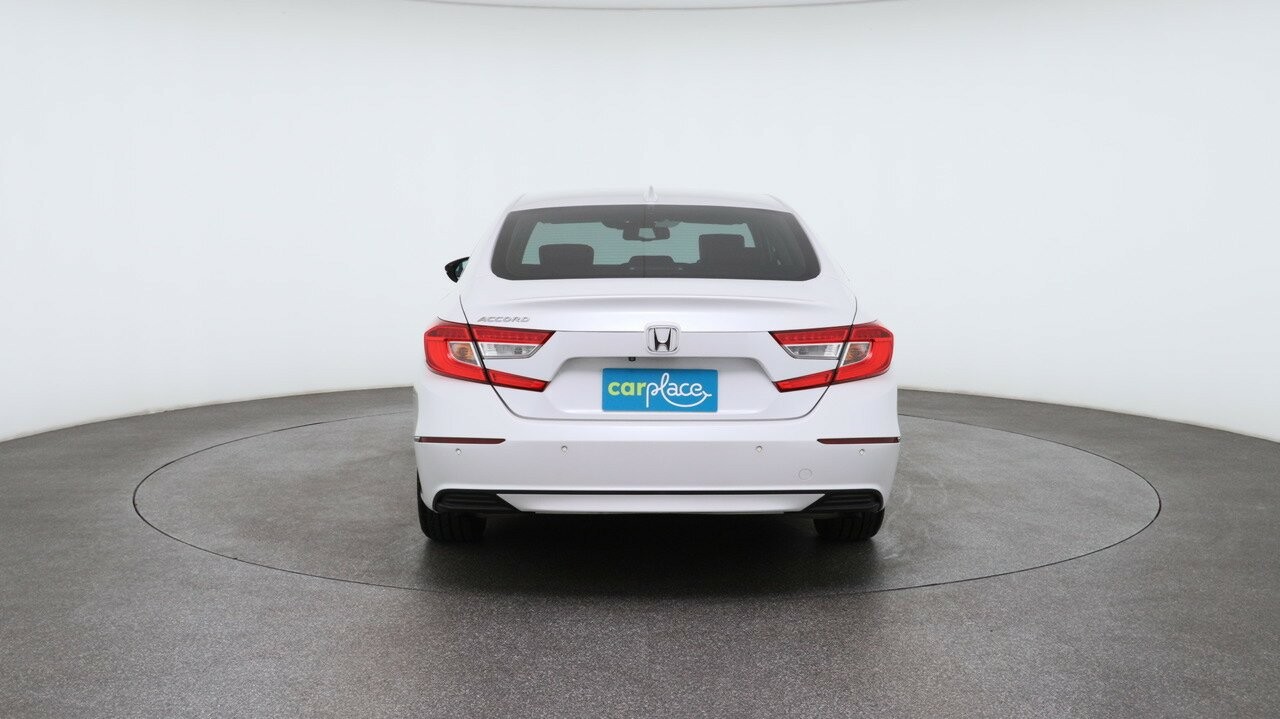 Honda Accord image 2