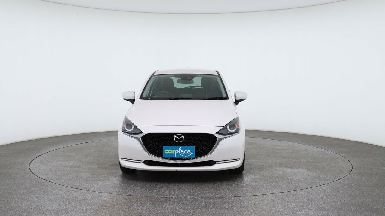 Mazda 2 image 2