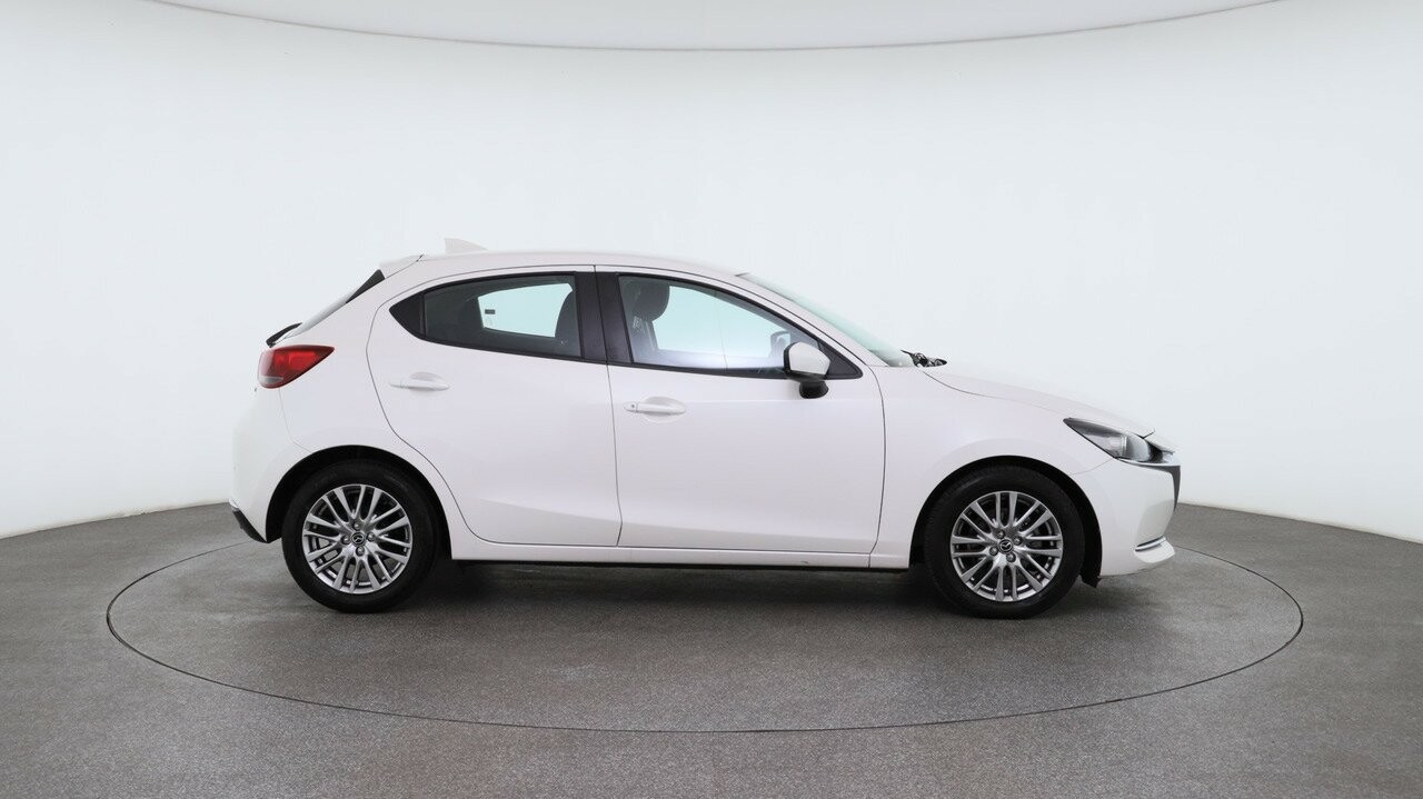 Mazda 2 image 3