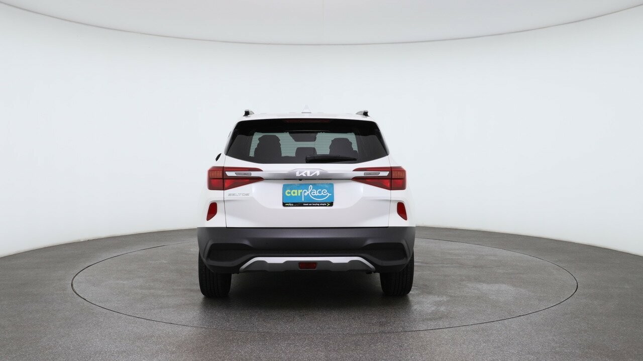 Kia Seltos image 2